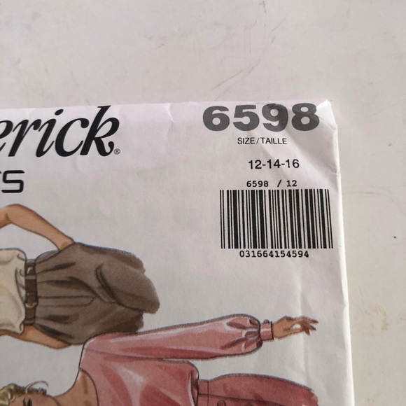 Butterick Classics  6598 sizes 12-14-16 Women's blouse pattern. - Picture 3 of 7